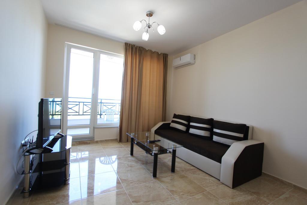 Golden Sea View Apartments 帕莫瑞 外观 照片