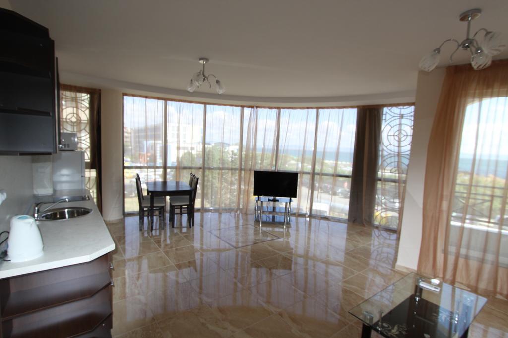Golden Sea View Apartments 帕莫瑞 外观 照片