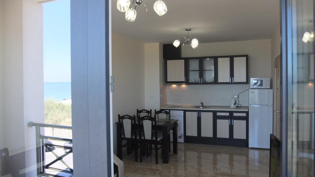 Golden Sea View Apartments 帕莫瑞 外观 照片