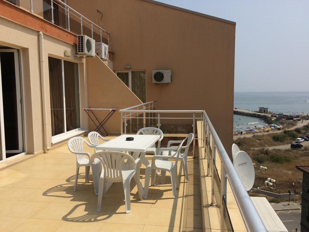 Golden Sea View Apartments 帕莫瑞 外观 照片
