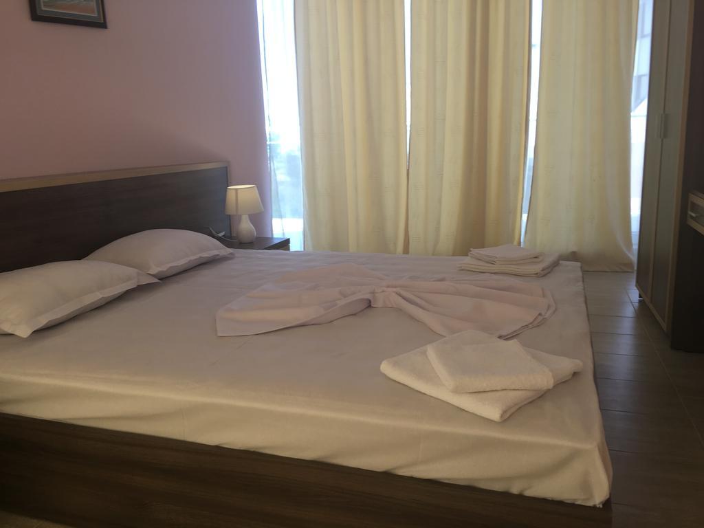 Golden Sea View Apartments 帕莫瑞 外观 照片